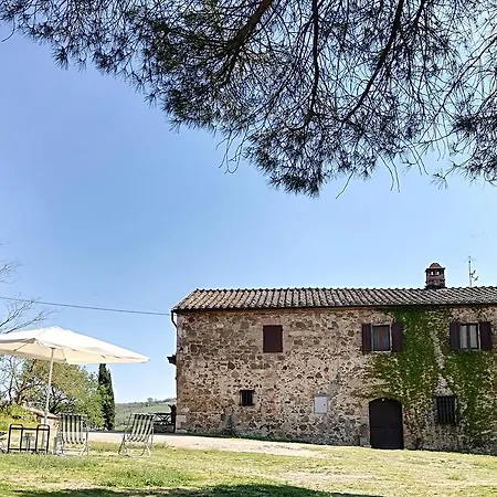 Agriturismo Il Riguardino Farm stay