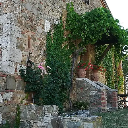 Agriturismo Il Riguardino San Quirico dʼOrcia