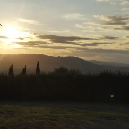Agriturismo Il Riguardino Farm stay San Quirico d'Orcia